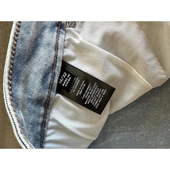 FRYE High Rise Straight Leg Light Wash Denim Jeans Women’s size 14/32 - Picture 8 of 15